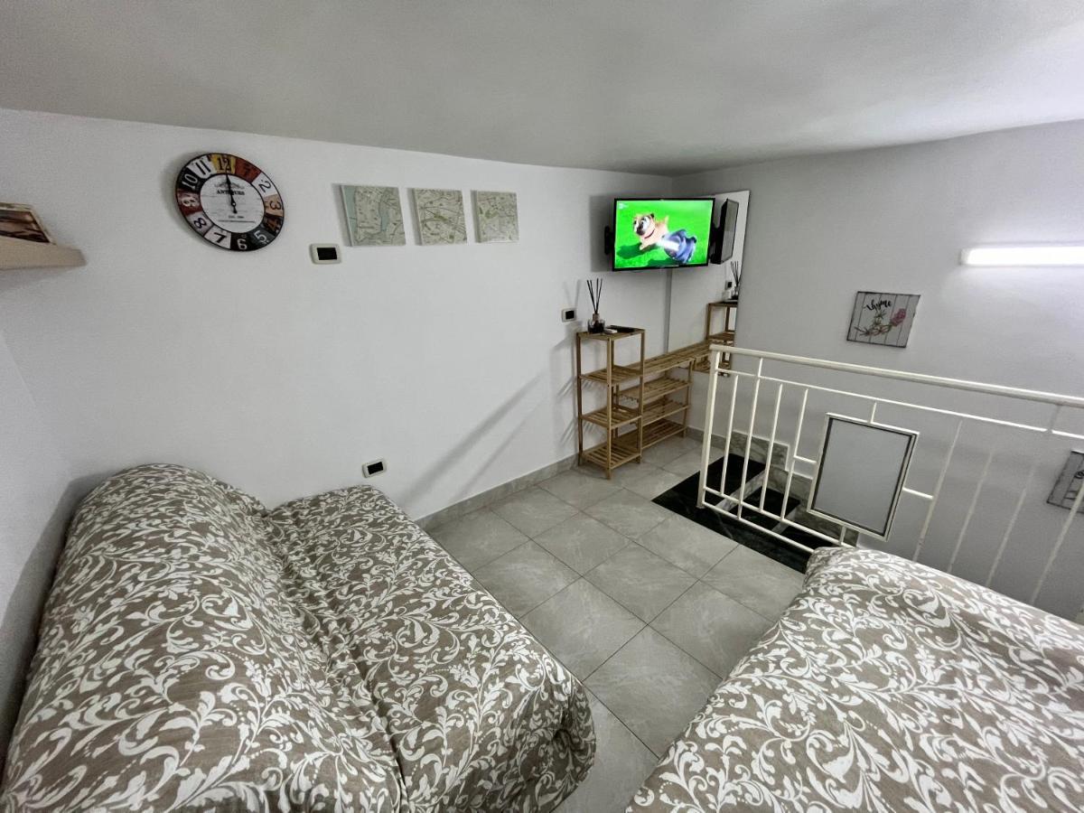 ナポリ Regy Bed & Breakfast エクステリア 写真
