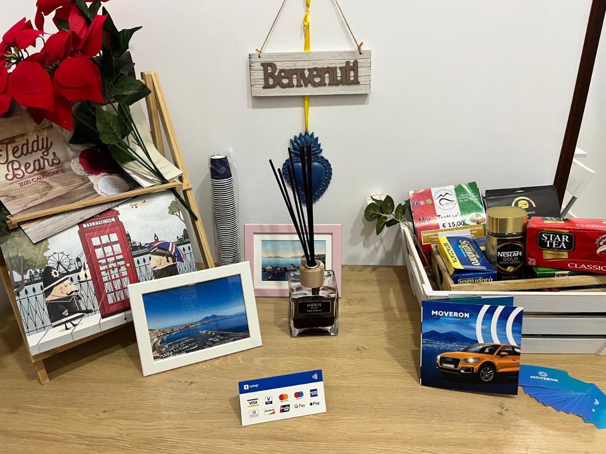 ナポリ Regy Bed & Breakfast エクステリア 写真
