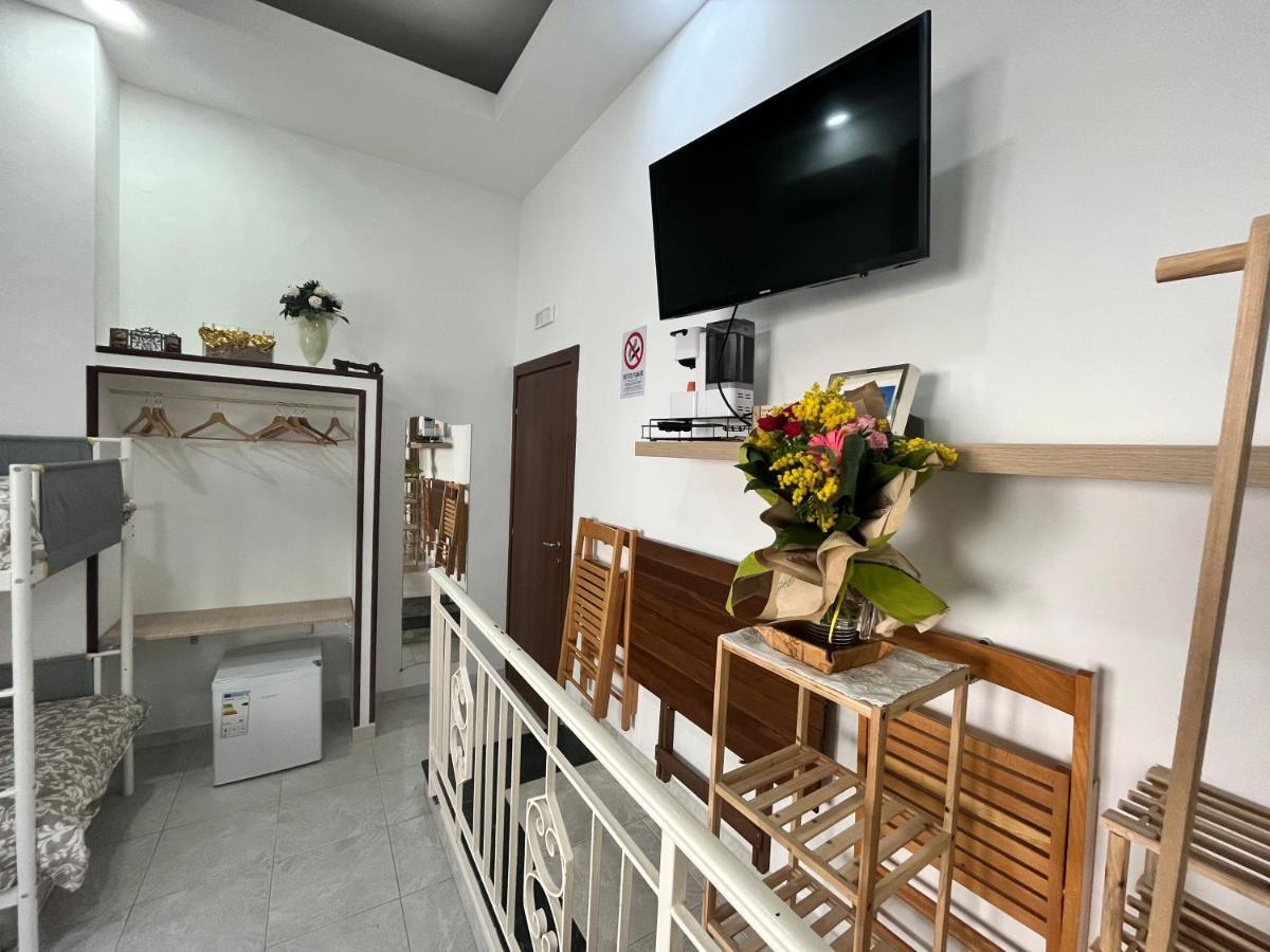 ナポリ Regy Bed & Breakfast エクステリア 写真