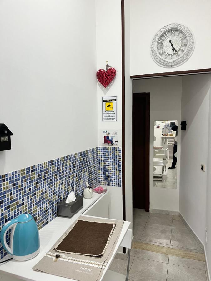 ナポリ Regy Bed & Breakfast エクステリア 写真
